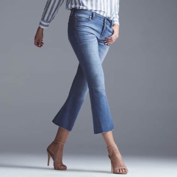 RuE 21 CuRvy jEwElEd Cr0ps - Picture 7 of 12